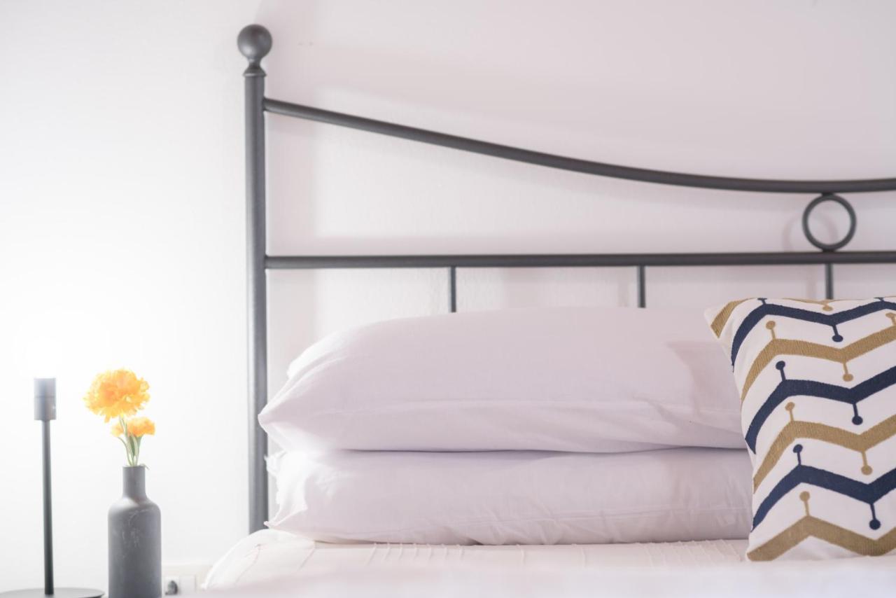 Yenne Rooms Wifi-Ac Cagliari Exterior foto