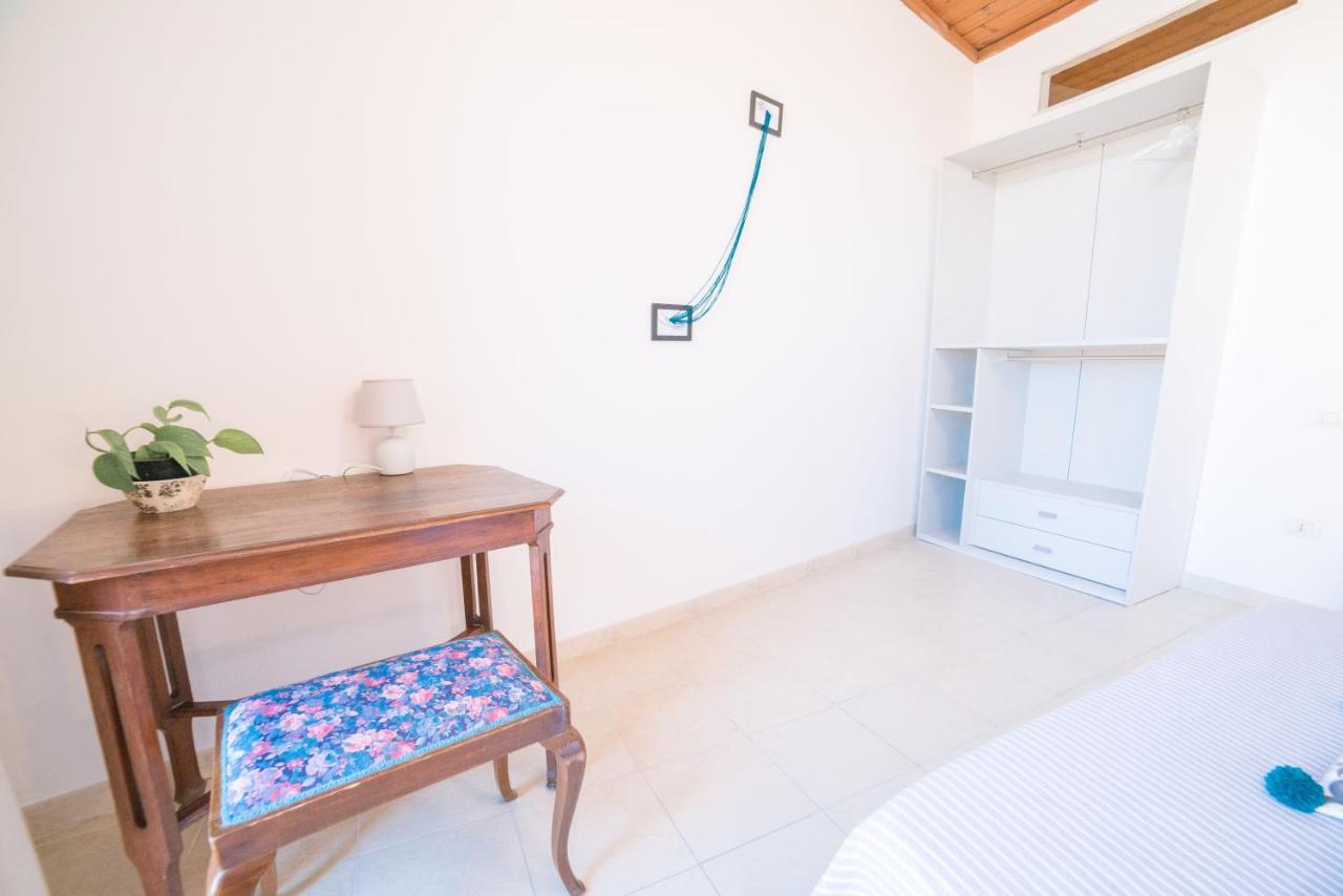 Yenne Rooms Wifi-Ac Cagliari Exterior foto